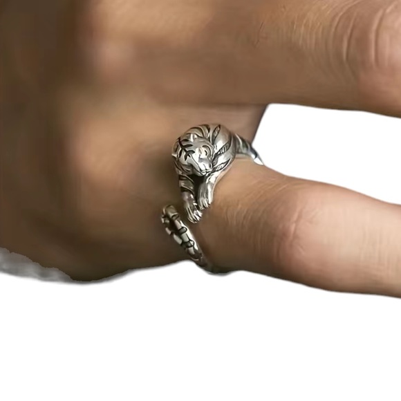 Silver and Black Open Tiger Design Wrap Ring - Picture 1 of 7